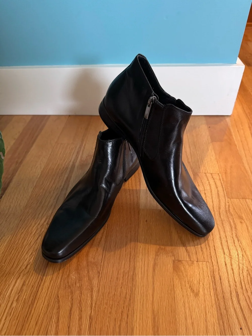 Politix sleek black
